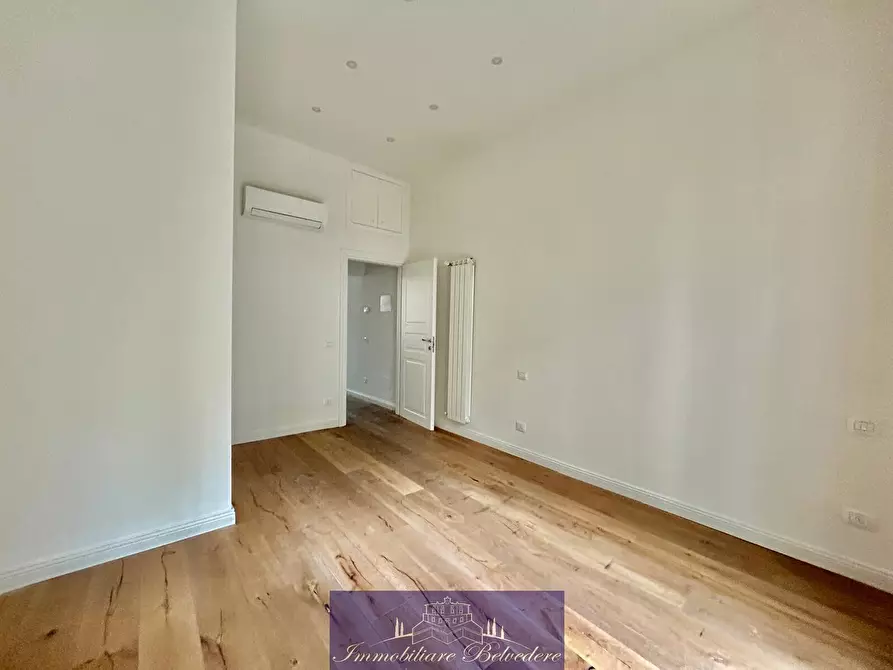 Immagine 10 di Bilocale in vendita  in Via della Torretta a Firenze