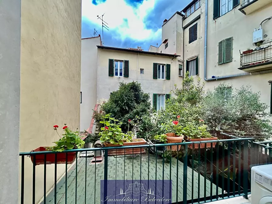 Immagine 9 di Bilocale in vendita  in Via della Torretta a Firenze