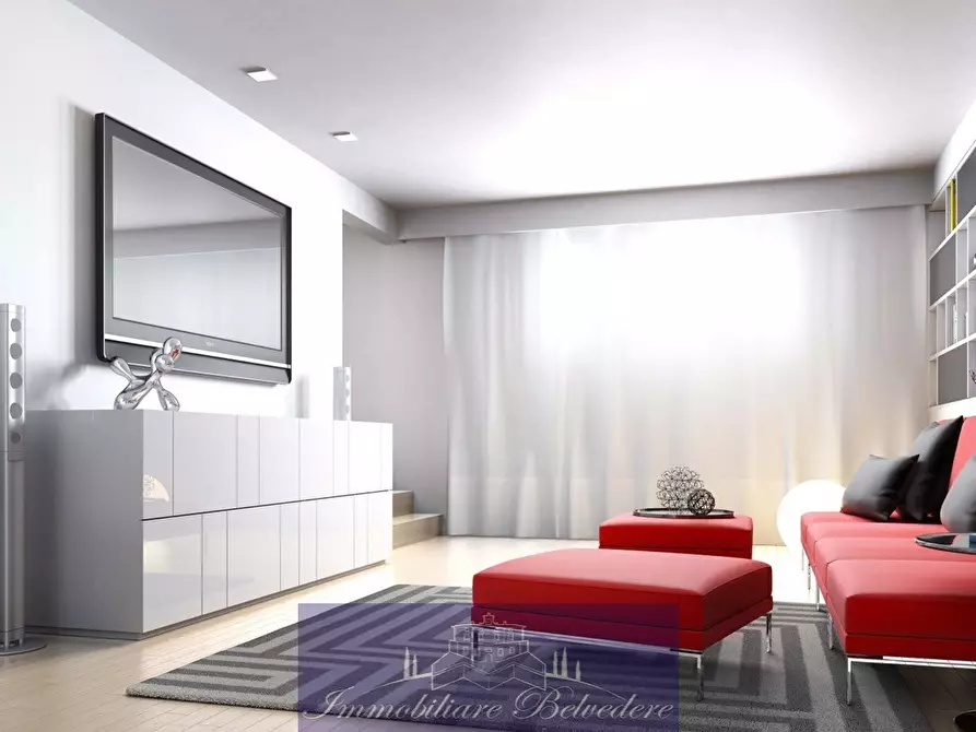 Immagine 2 di Appartamento in vendita  in Via Nazario Sauro a Camaiore