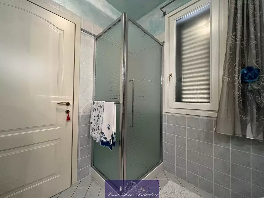 Immagine 22 di Villa in vendita  in Via Eugenio Montale a Montale