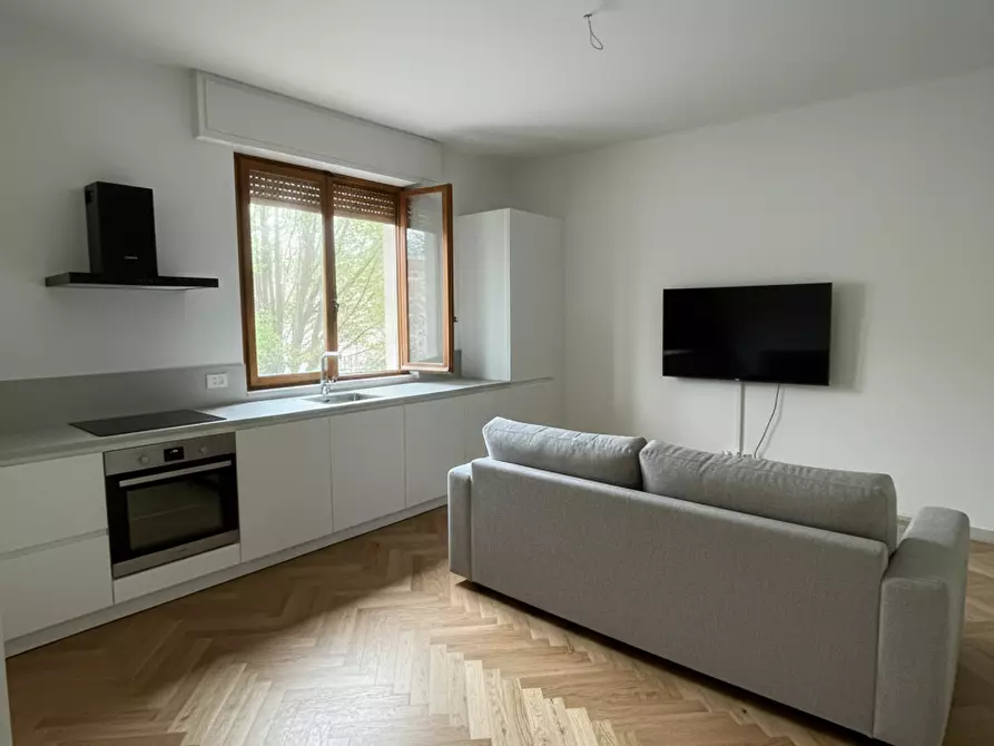 Immagine 3 di Trilocale in vendita  in Via Federico D'antiochia a Firenze