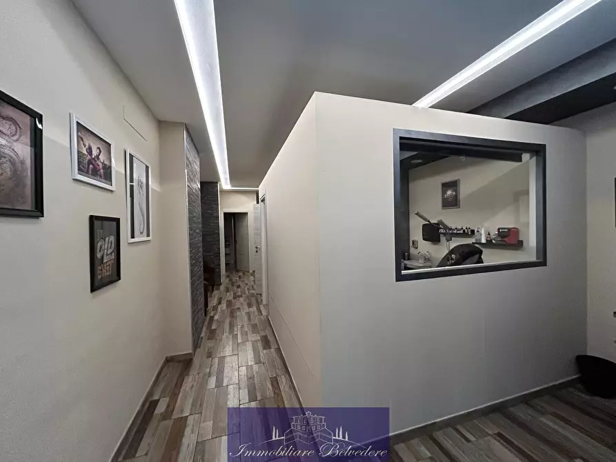 Immagine 2 di Locale commerciale in vendita  in Via Francesco Corteccia a Firenze