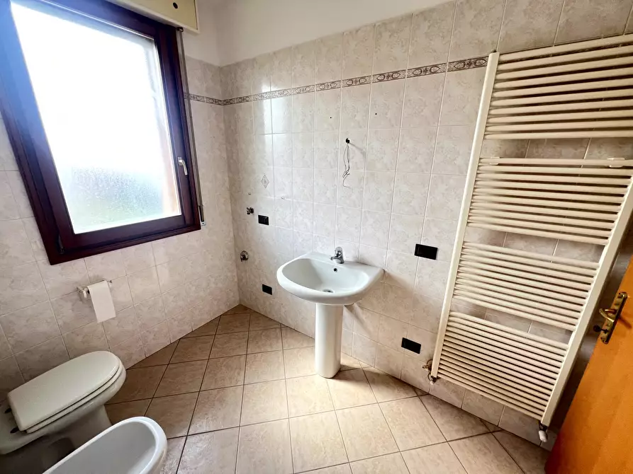 Immagine 19 di Bilocale in vendita  in Via di Mezzo Ponente 350 a Crevalcore