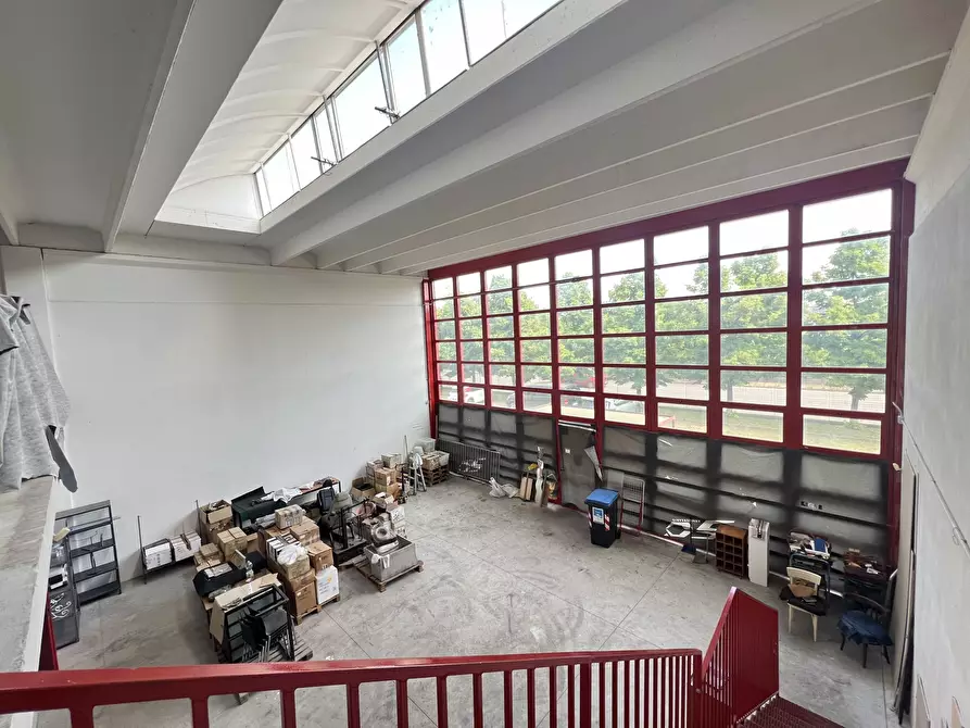 Immagine 18 di Showroom in vendita  in Via Amedeo Modigliani 10 a Crevalcore