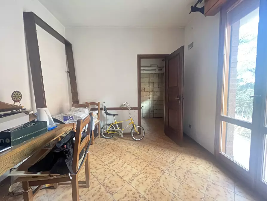 Immagine 8 di Quadrilocale in vendita  in via Della Ghiaia 47 a Modena