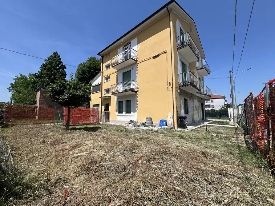 Immagine 1 di Pentalocale in vendita  in Via Panerazzi 200 a Crevalcore