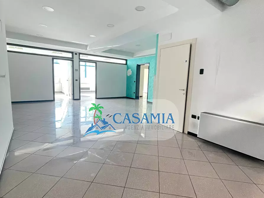 Immagine 3 di Ufficio in affitto  a San Benedetto Del Tronto