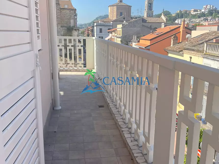 Immagine 4 di Casa trifamiliare in vendita  a Grottammare