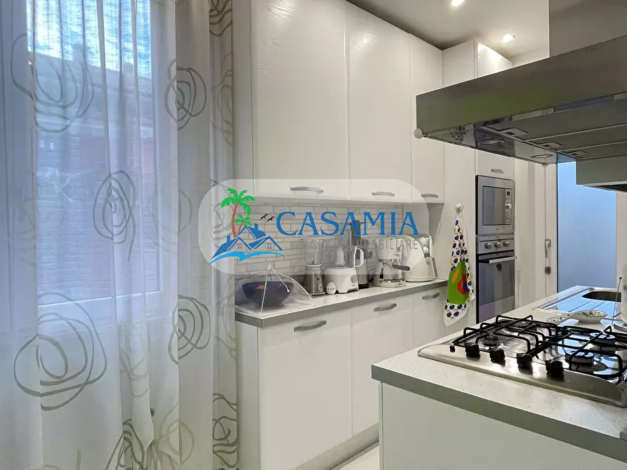 Immagine 9 di Quadrilocale in vendita  a Grottammare