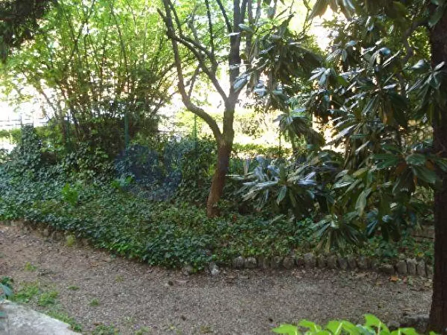 Immagine 13 di Trilocale in affitto  in CALARI a Bologna