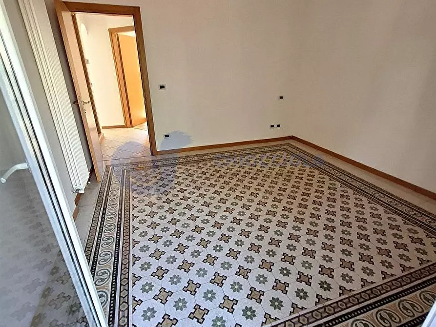 Immagine 21 di Trilocale in vendita  a Bologna