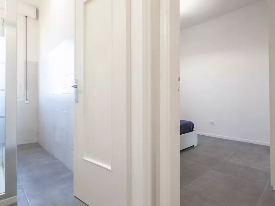 Immagine 15 di Bilocale in affitto  a Bologna