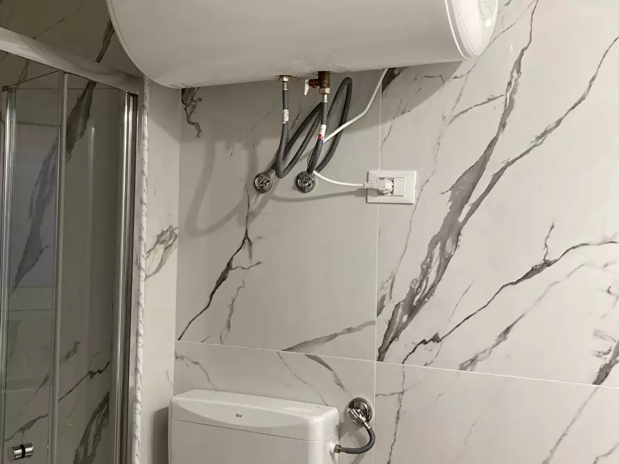 Immagine 30 di Bilocale in affitto  in Via degli Angeli a Bologna