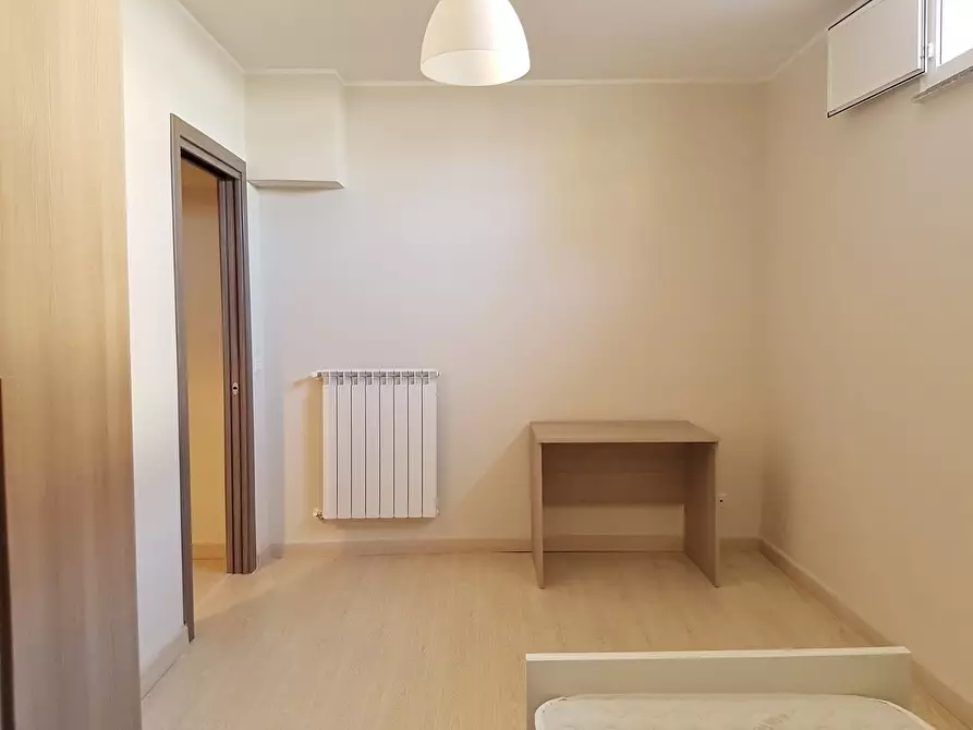 Immagine 13 di Stanza singola in affitto  a Catanzaro