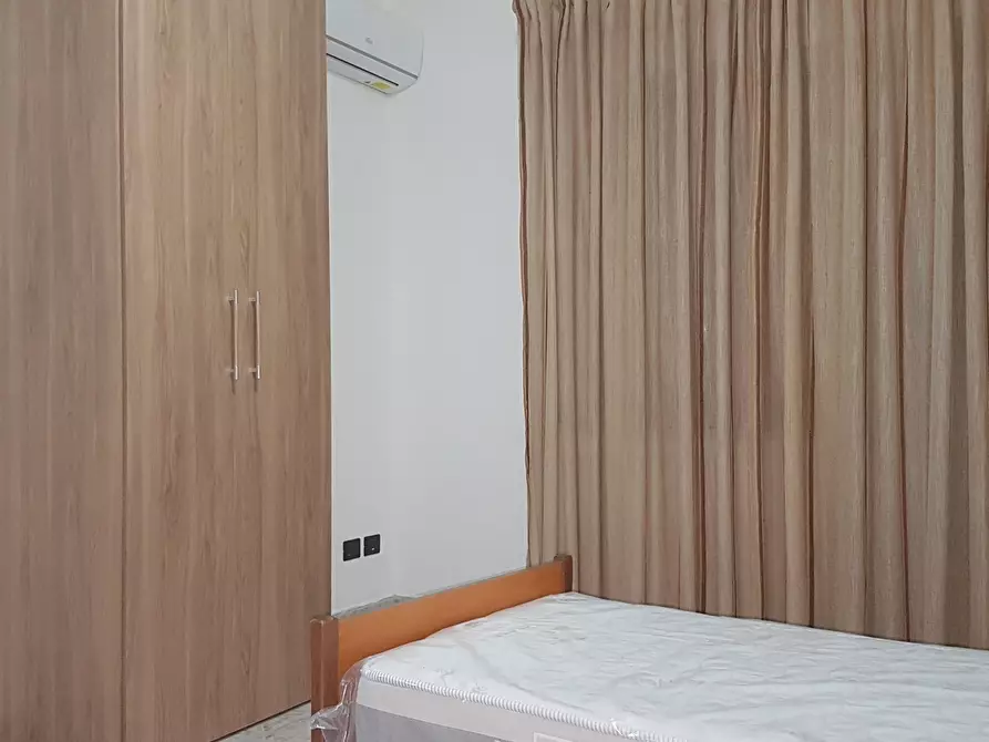 Immagine 5 di Stanza singola in affitto  a Catanzaro