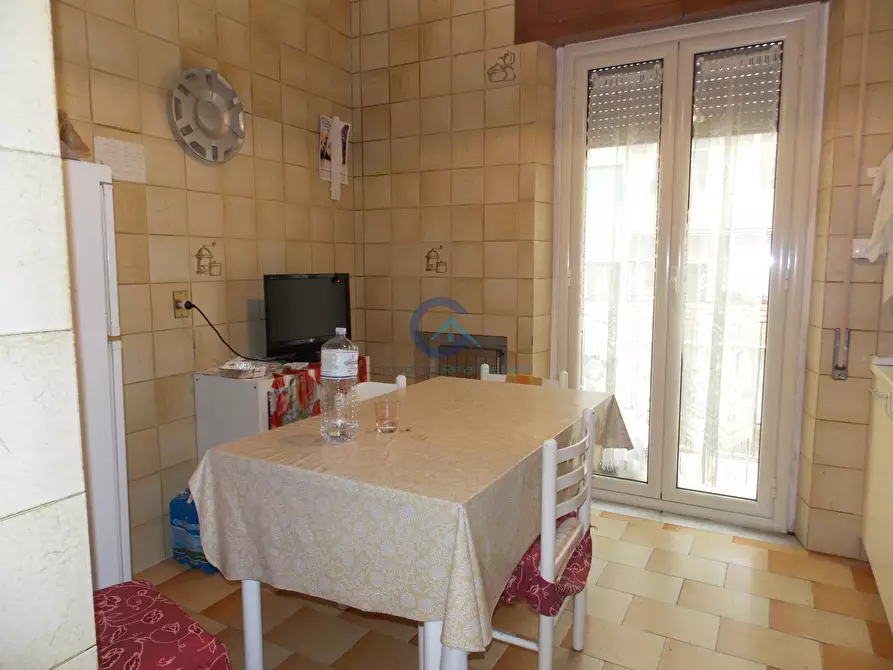 Immagine 6 di Stanza singola in affitto  a Catanzaro