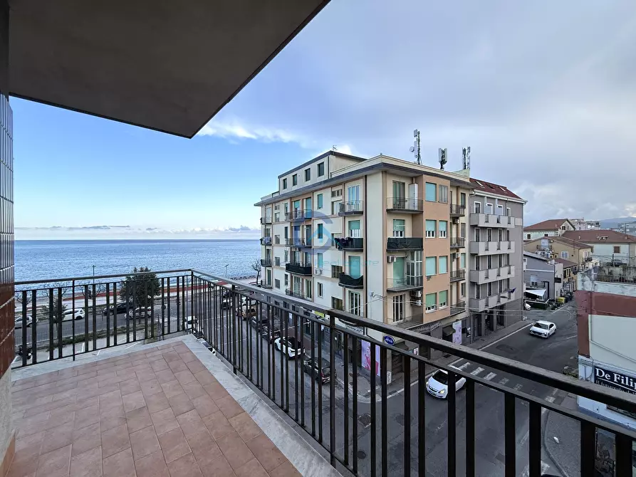 Immagine 6 di Appartamento in vendita  in Via F.Caracciolo 9 a Catanzaro