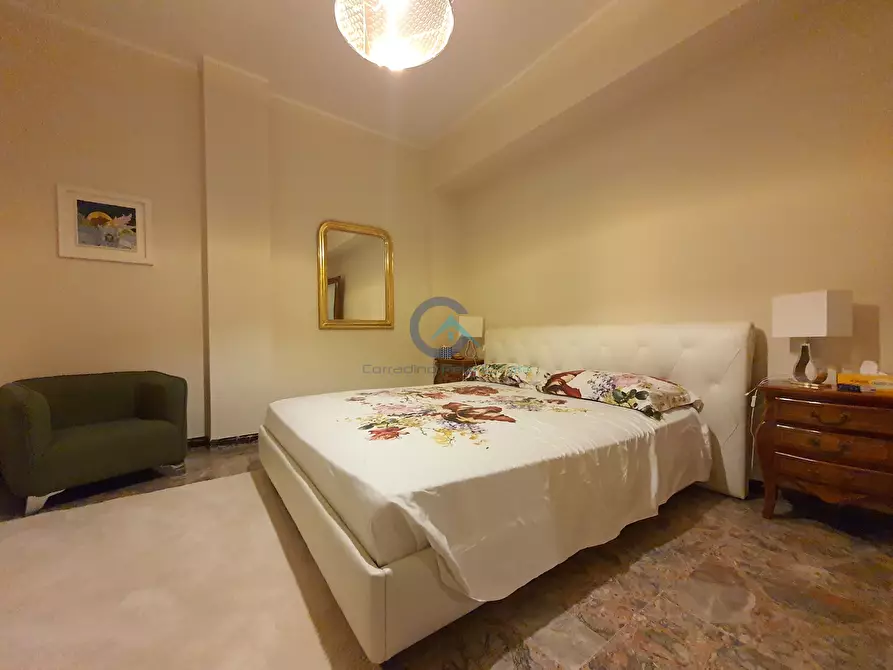 Immagine 19 di Quadrilocale in vendita  a Catanzaro