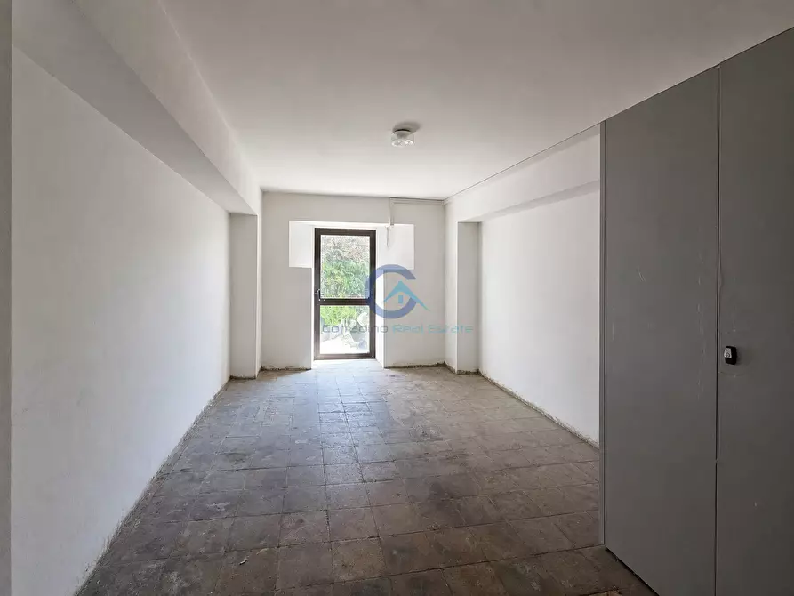 Immagine 28 di Quadrilocale in vendita  in Viale Crotone 66 a Catanzaro