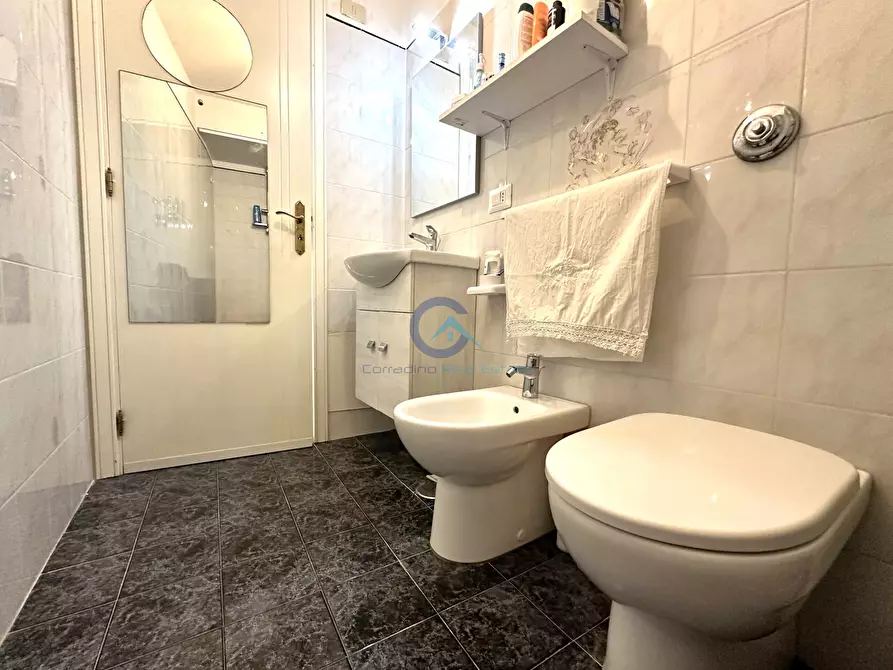 Immagine 11 di Appartamento in vendita  in Via Raffaele Grillone 48 a Stalettì