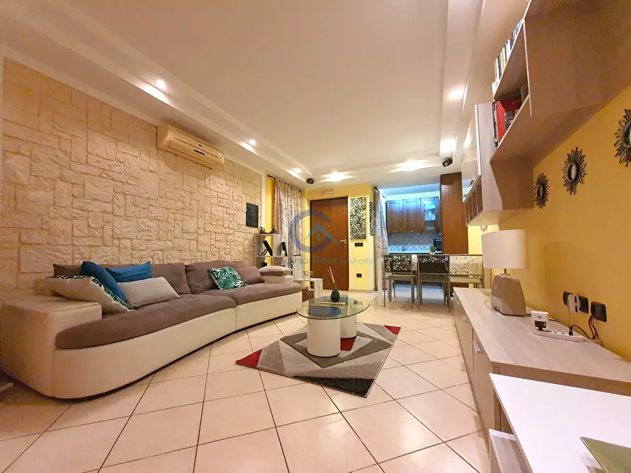 Immagine 11 di Trilocale in affitto  in Viale Fiume Mesima 39 a Catanzaro