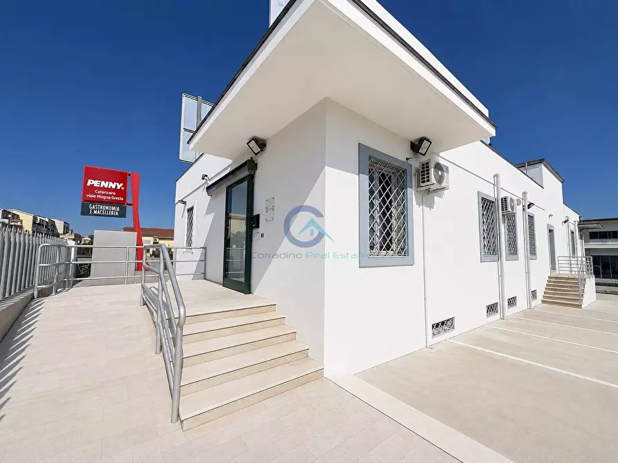 Immagine 1 di Ufficio in vendita  in Viale Magna Grecia 247 a Catanzaro