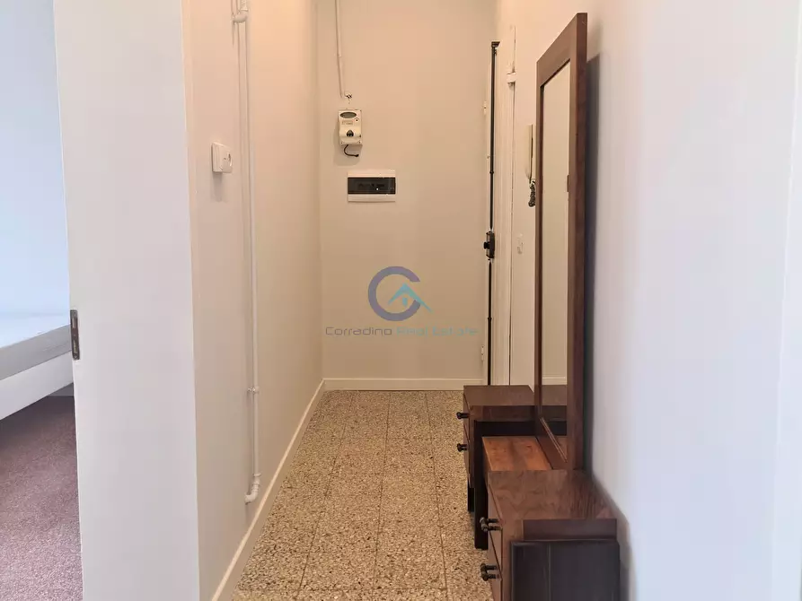 Immagine 15 di Trilocale in vendita  in Piazza Venezia 1 a Catanzaro