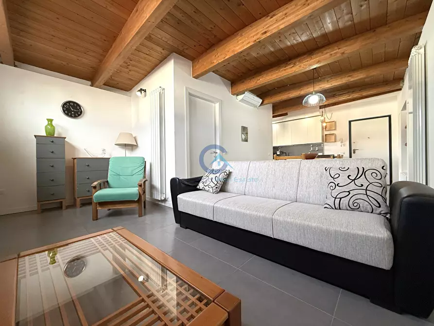 Immagine 1 di Attico in vendita  in Via Martiri di Cefalonia 5C a Catanzaro