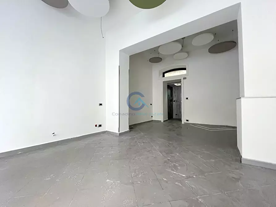Immagine 3 di Locale commerciale in vendita  in Via Zara 3 a Catanzaro