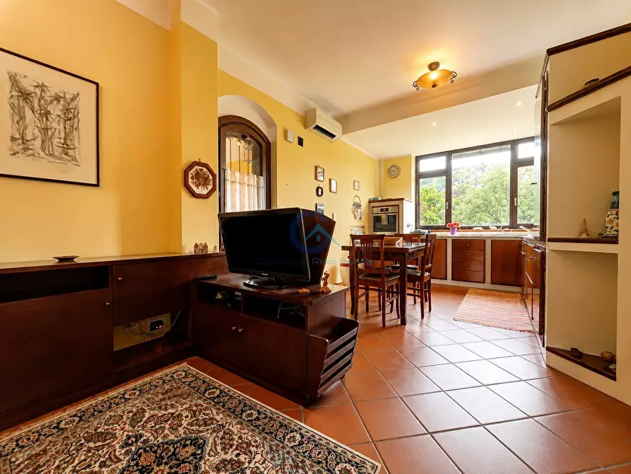 Immagine 7 di Casa bifamiliare in vendita  in Viale dei Tulipani 32 a Catanzaro