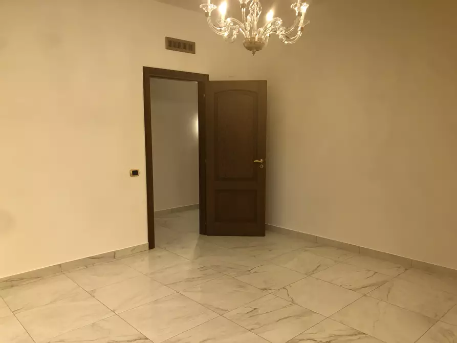 Immagine 9 di Trilocale in affitto  in Via Pitia a Siracusa