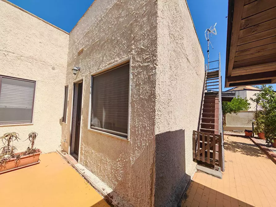 Immagine 29 di Villa in vendita  in Via Perseo a Siracusa
