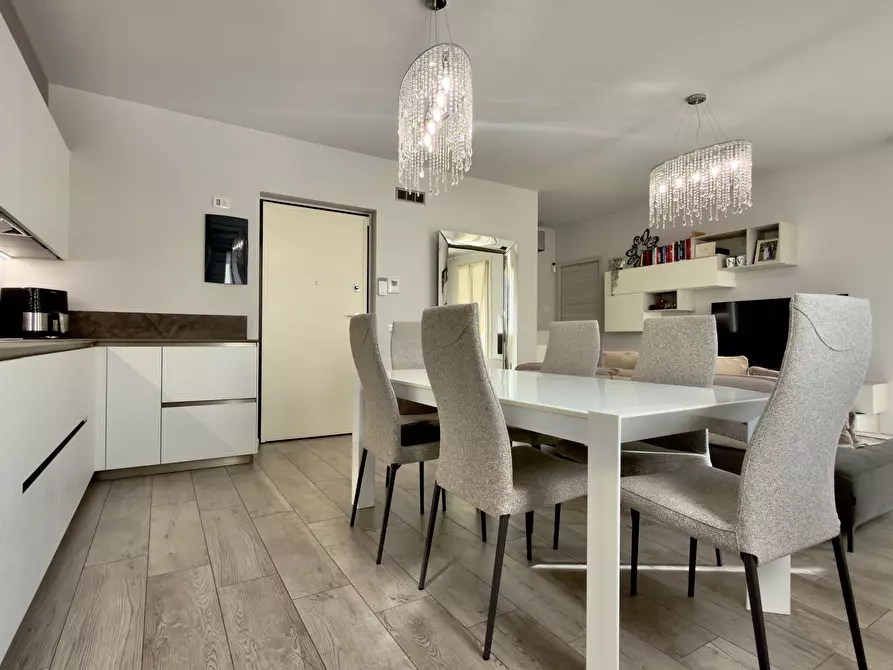 Immagine 4 di Trilocale in vendita  in Via Broli 45 a Rezzato