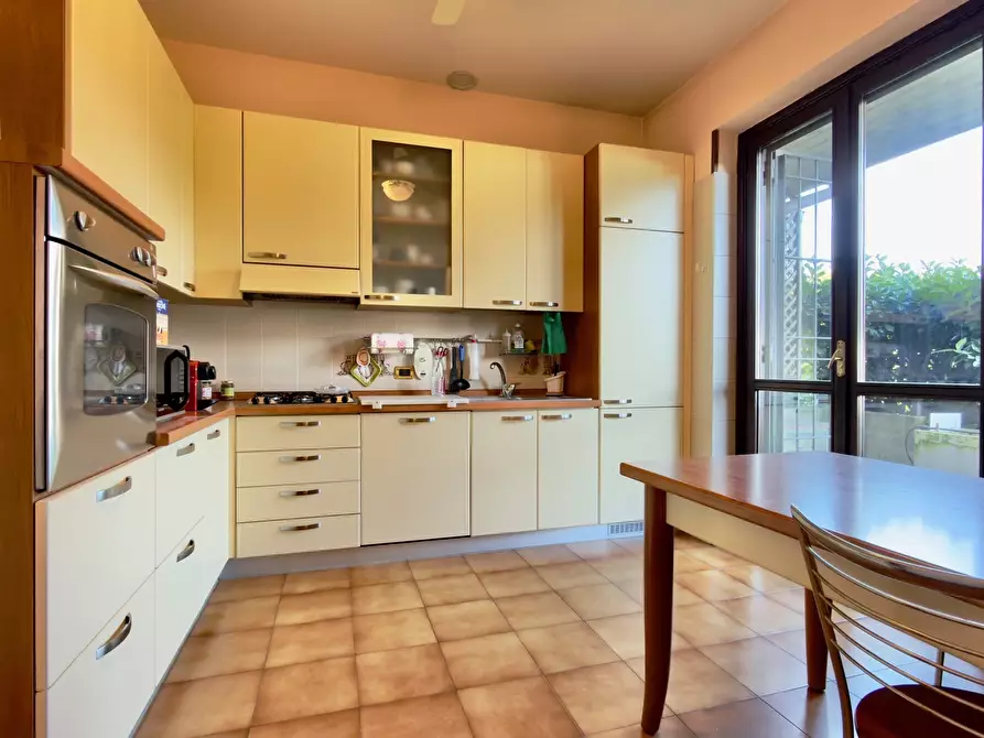 Immagine 9 di Villetta a schiera in vendita  a San Zeno Naviglio