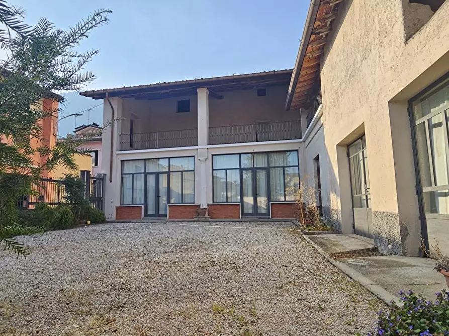 Immagine 1 di Rustico / casale in vendita  a Botticino