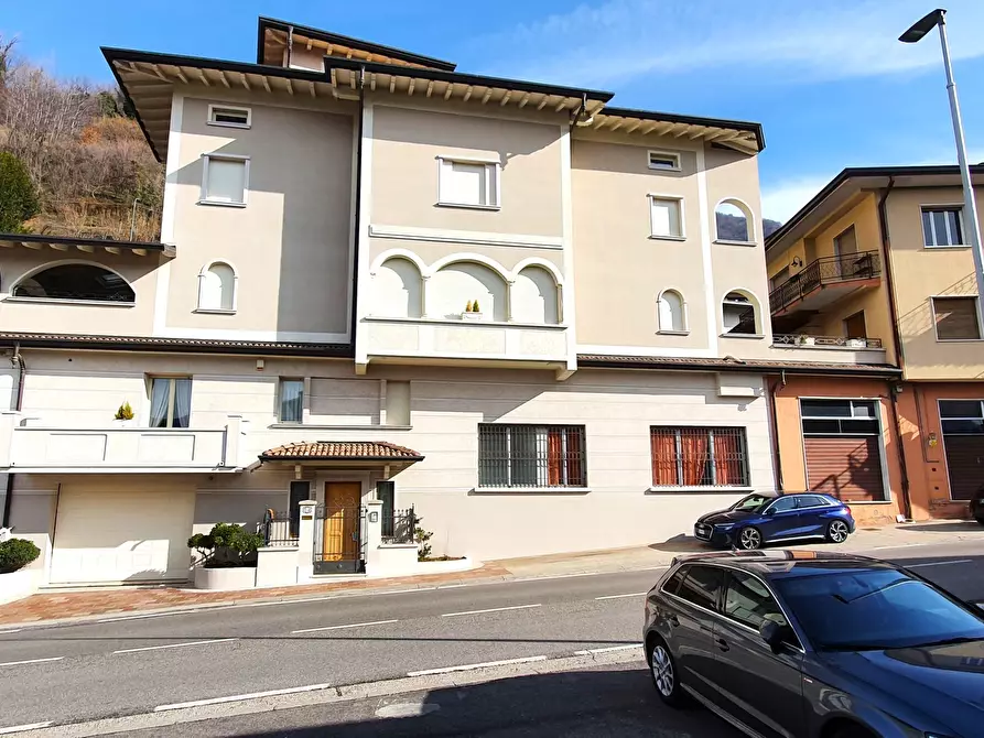 Immagine 1 di Villa in vendita  in Via Luigi Einaudi 7 a Lumezzane