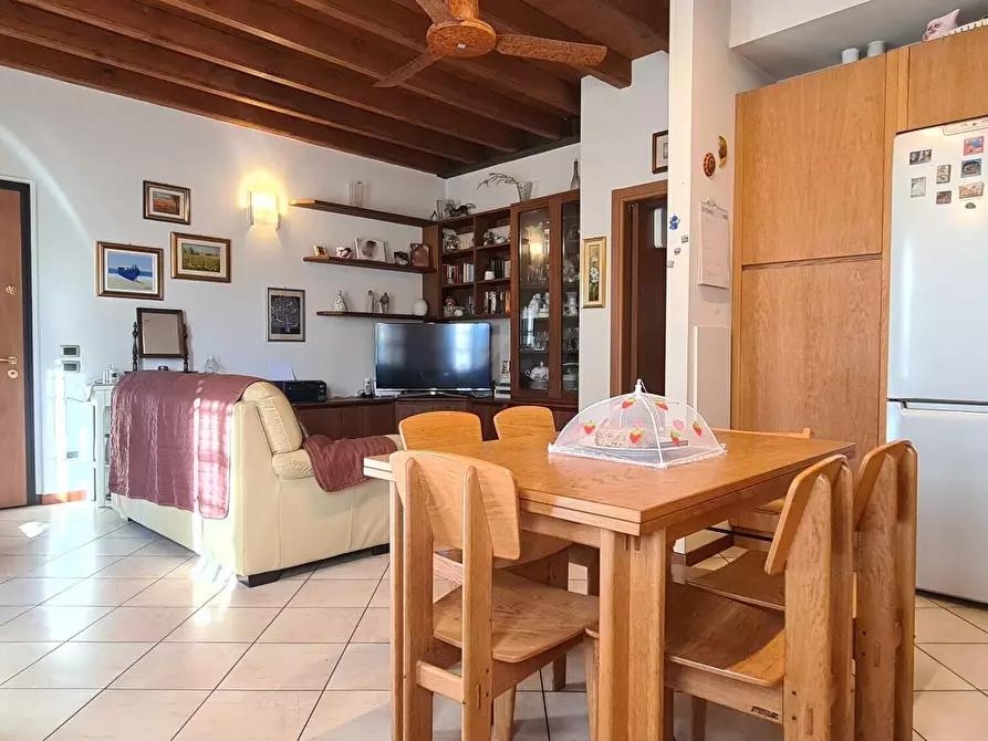 Immagine 3 di Trilocale in vendita  a Brescia