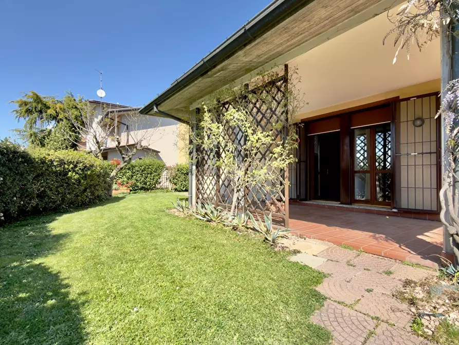 Immagine 3 di Casa indipendente in vendita  in Via Gerolamo Rovetta a Borgosatollo