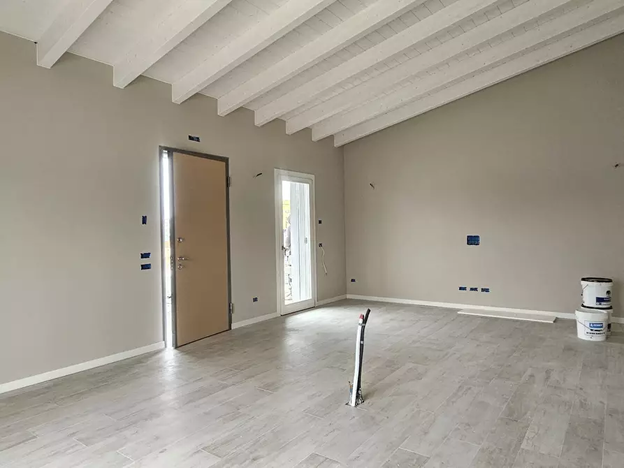 Immagine 8 di Casa trifamiliare in vendita  a Montirone