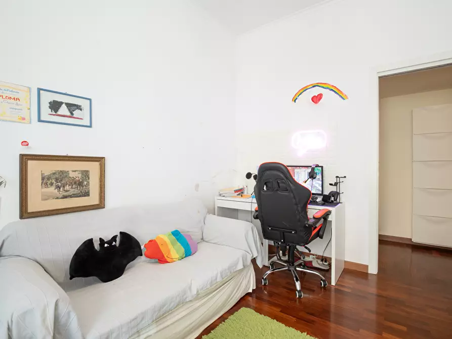 Immagine 19 di Pentalocale in vendita  in Via Nerola 16 a Roma