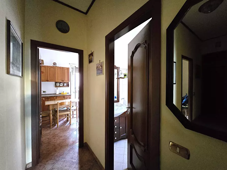 Immagine 12 di Bilocale in vendita  in Via Val Savio 8 a Roma