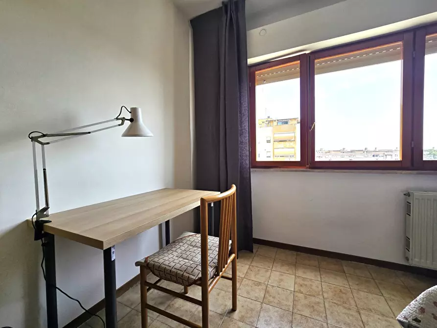 Immagine 4 di Stanza singola in affitto  in Viale Lina Cavalieri 103 a Roma