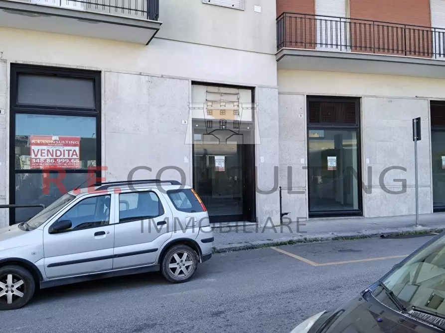 Immagine 3 di Attività commerciale in vendita  in Via Taranto 4 a Martina Franca