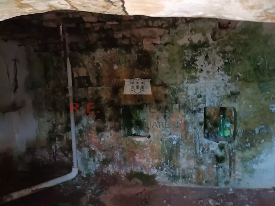 Immagine 3 di Stanza singola in vendita  in strada Cupina a Martina Franca