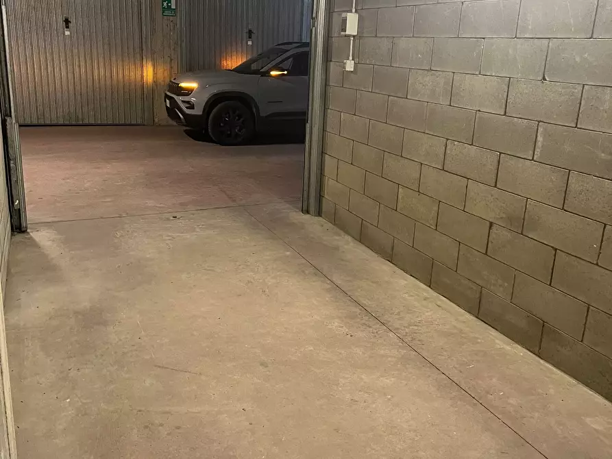 Immagine 6 di Garage in affitto  in VIA ROMBO' 35 a Rivoli