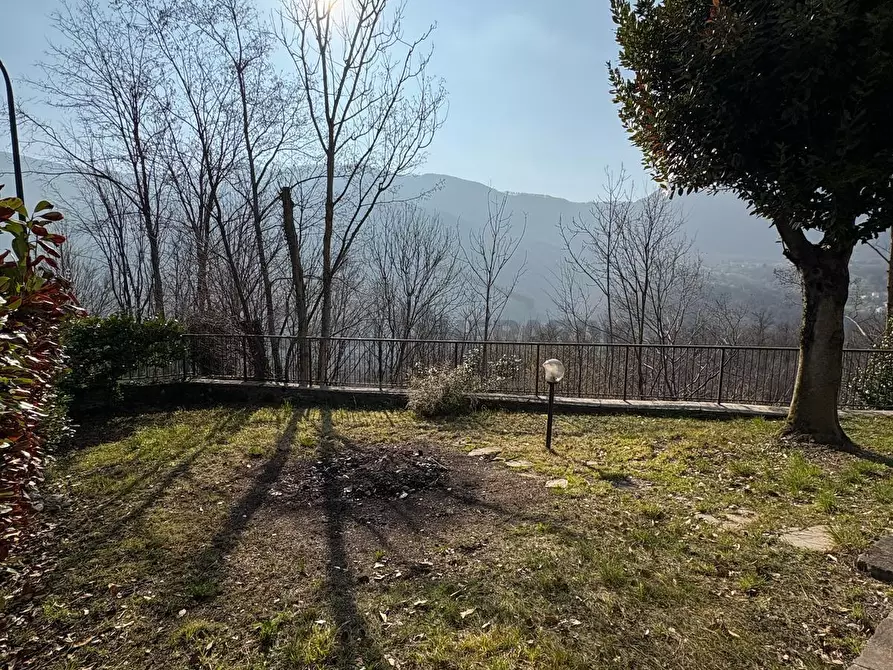 Immagine 29 di Rustico / casale in vendita  in Via Santa Geltrude Comensoli a Rota D'imagna