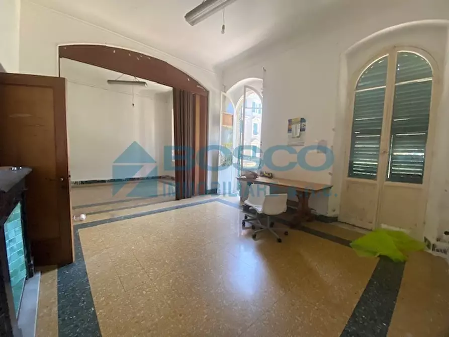 Immagine 9 di Pentalocale in vendita  in Piazza Benedetto Brin 5 a La Spezia