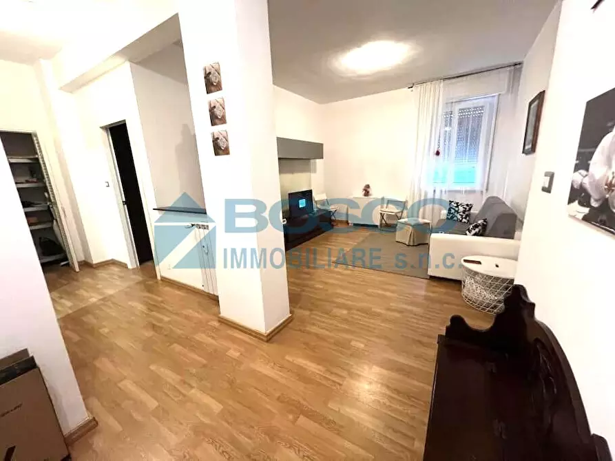 Immagine 1 di Trilocale in vendita  in Via Gio Batta Casoni a La Spezia