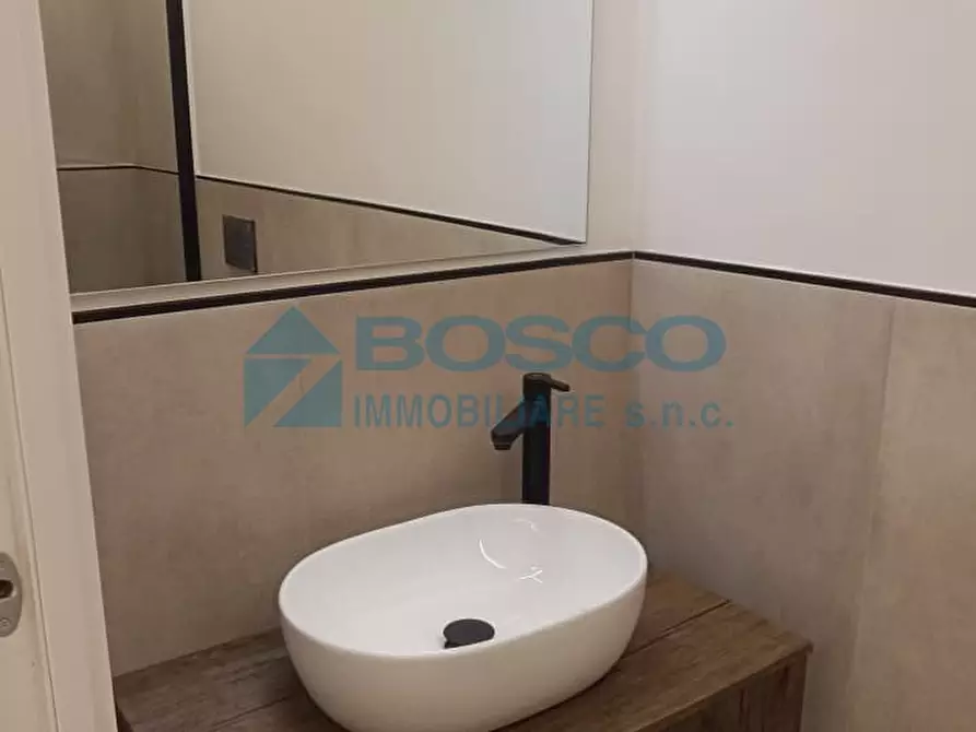 Immagine 14 di Trilocale in vendita  in Via Giuseppe Mazzini 4 a Lerici