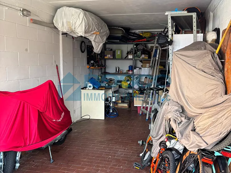 Immagine 13 di Quadrilocale in affitto  in Salita Ruffino 43 a La Spezia